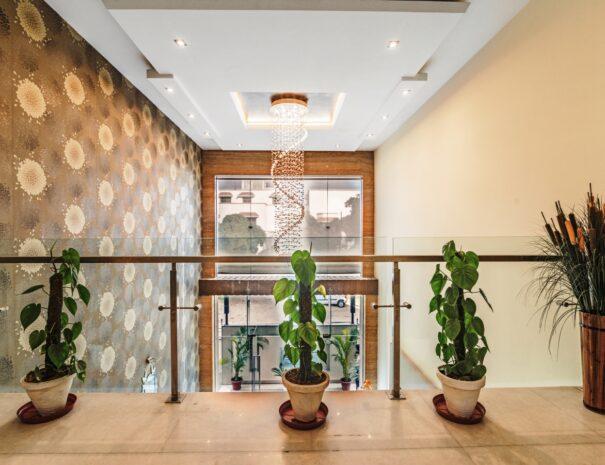 10/10, J Block, DLF Phase-2, MG Road — image 5