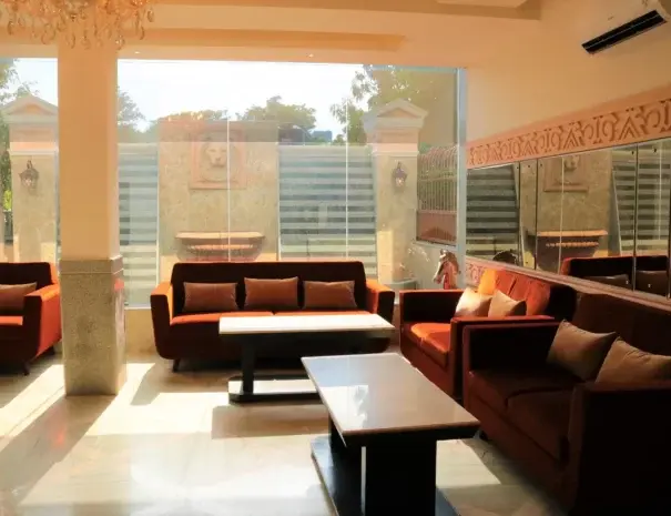 Plot No. A-69, Sushant Lok Phase-1, Near MG Road Metro Station — image 1