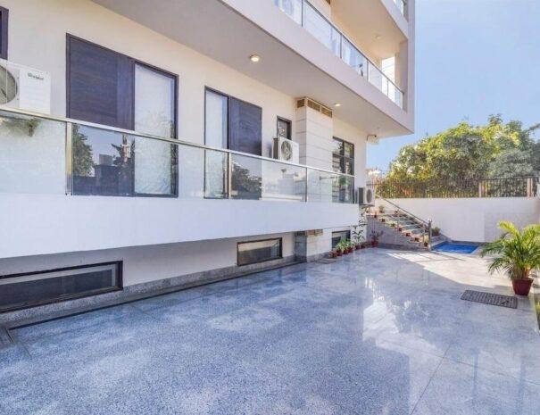 Sector 43, Plot No. 610, Golf Course Road — image 3